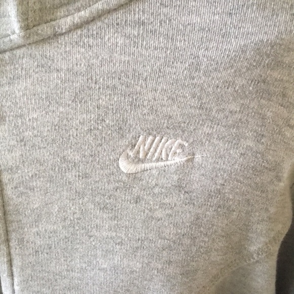 Nike Women’s gray hoodie sweatshirt Size M (8-10) - Picture 4 of 7